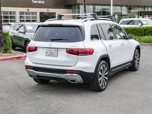 Used 2022 Mercedes-Benz GLB 250 4MATIC image 4