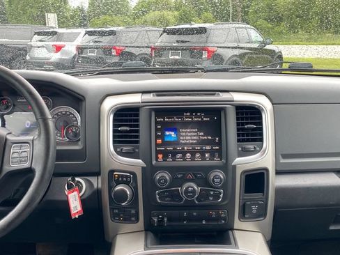 Used 2017 RAM 1500 Big Horn AWD/4WD image 23