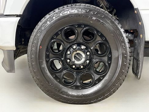 Used 2025 Ford F350 Lariat w/ Lariat Ultimate Package AWD/4WD image 27