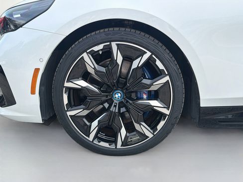 Certified 2024 BMW i5 eDrive40i w/ Executive Package RWD image 42