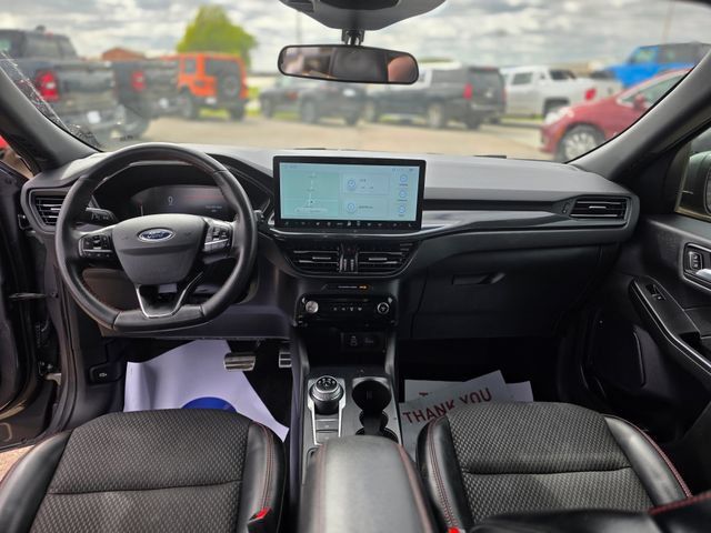 Used 2024 Ford Escape ST-Line w/ Tech Pack #1 AWD/4WD image 16