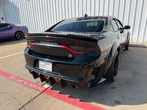 Used 2021 Dodge Charger Scat Pack RWD image 7