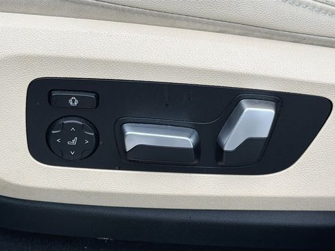 Used 2020 BMW X5 sDrive40i w/ Premium Package RWD image 25