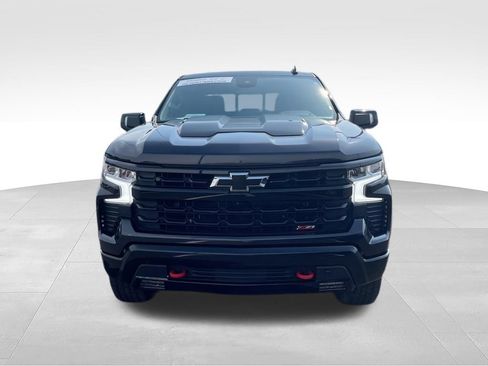 Used 2022 Chevrolet Silverado 1500 LT Trail Boss w/ LT Trail Boss Premium Package AWD/4WD image 3