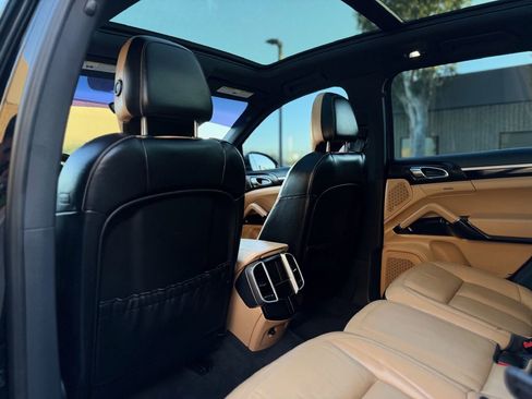 Used 2015 Porsche Cayenne Diesel image 24