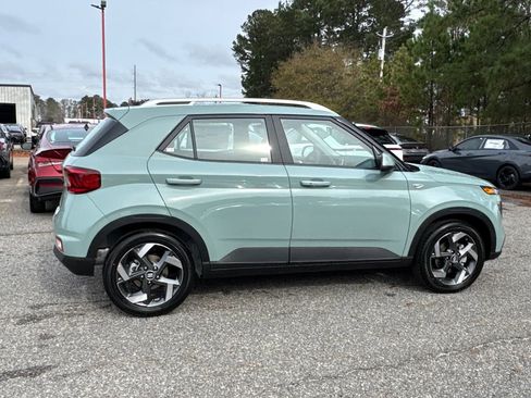 New 2026 Hyundai Venue SEL image 6