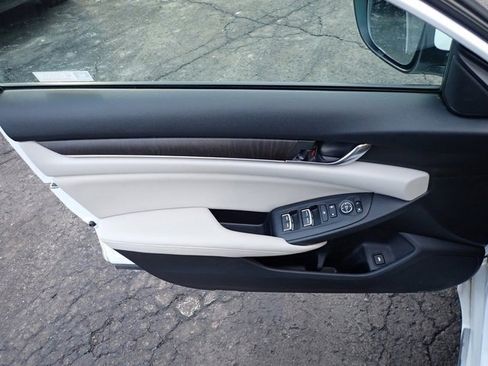 Used 2020 Honda Accord EX image 20