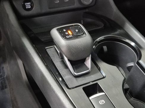 Certified 2025 Nissan Rogue S image 31