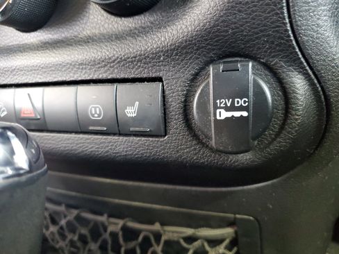 Used 2014 Jeep Wrangler Unlimited Sahara w/ Dual Top Group AWD/4WD image 27