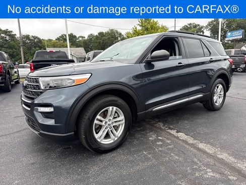 Used 2024 Ford Explorer XLT w/ Equipment Group 202A AWD/4WD image 2