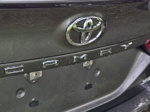 Used 2024 Toyota Camry SE FWD image 9
