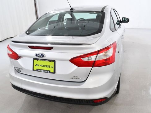 Used 2014 Ford Focus SE w/ Equipment Group 201A image 12