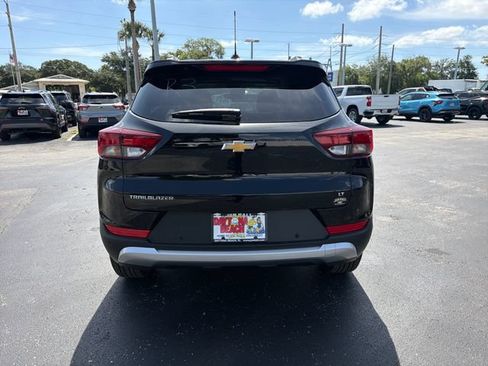 New 2026 Chevrolet TrailBlazer LT w/ Driver Confidence Package FWD image 9