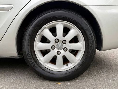 Used 2002 Toyota Camry XLE image 31