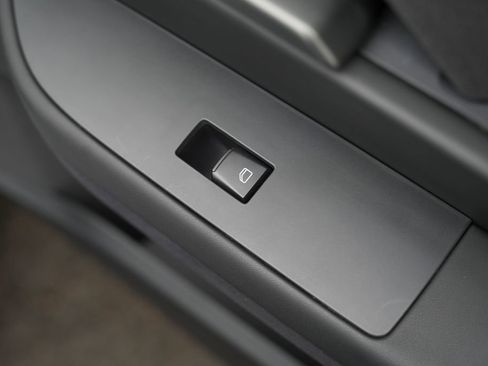 Used 2023 Fisker Ocean Extreme image 35