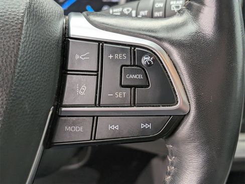 Used 2020 Toyota Highlander Limited image 23