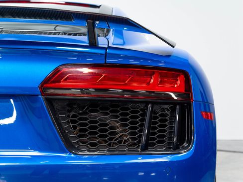 Used 2017 Audi R8 V10 plus AWD/4WD image 47