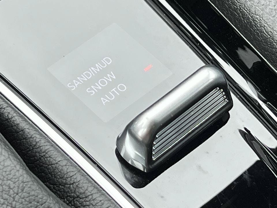 Used 2023 Jeep Compass Limited AWD/4WD image 25