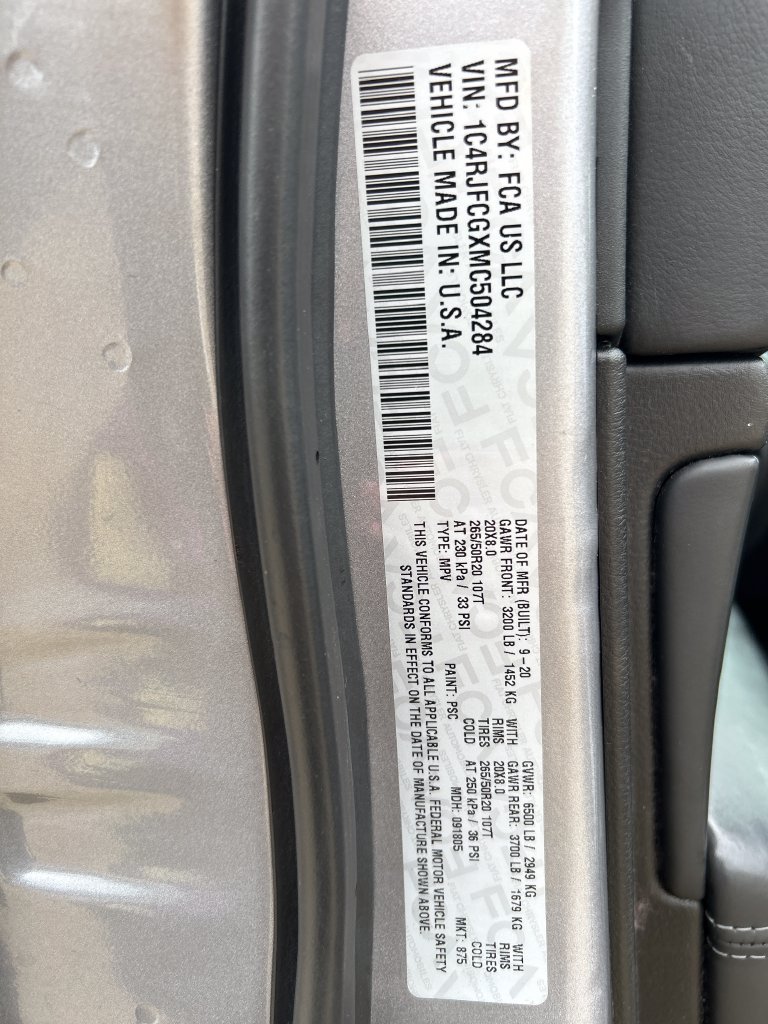 Used 2021 Jeep Grand Cherokee Overland AWD/4WD image 31