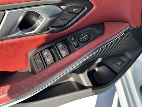 Certified 2025 BMW 330i Sedan w/ Convenience Package image 29