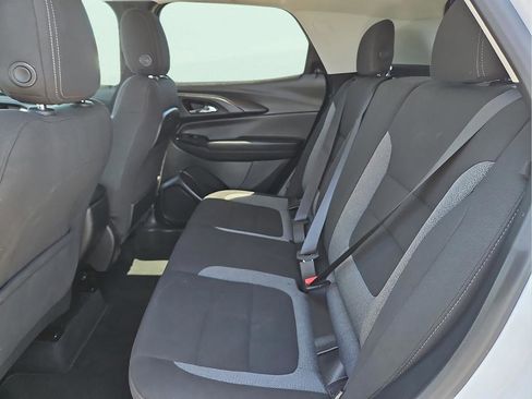 Used 2025 Chevrolet TrailBlazer LT FWD image 8