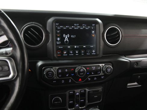 Used 2020 Jeep Gladiator Rubicon image 9