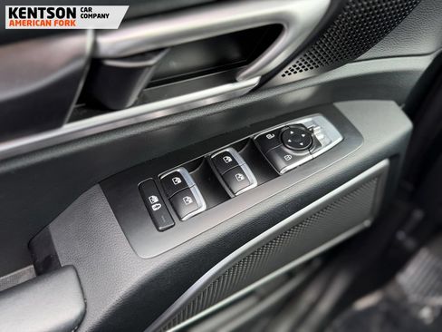 Used 2025 Kia Telluride S AWD/4WD image 19