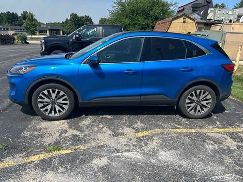 Used 2020 Ford Escape Titanium AWD/4WD image 1