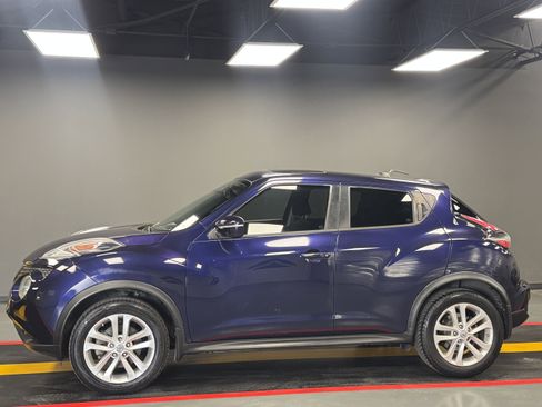 Used 2015 Nissan Juke SV image 3