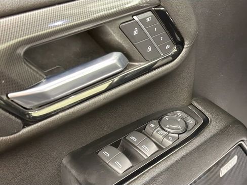 Used 2024 GMC Sierra 3500 AT4 w/ AT4 Preferred Package image 18