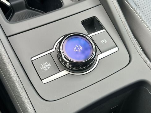 New 2026 Volkswagen Tiguan SE R-Line AWD/4WD image 25