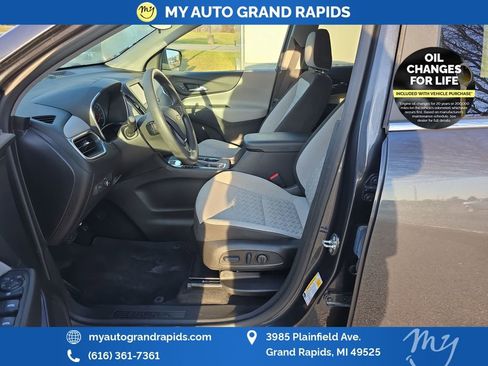 Used 2023 Chevrolet Equinox LT AWD/4WD image 9