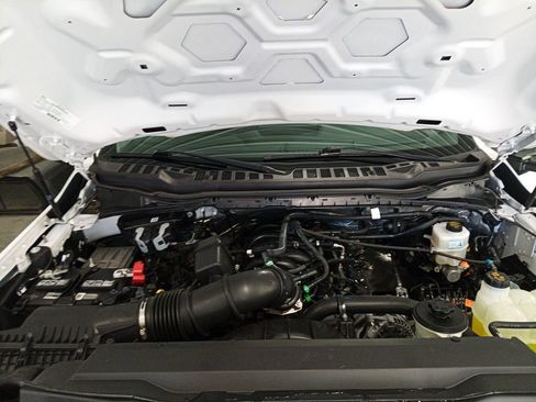 Used 2024 Ford F250 XL w/ Snow Plow/Camper Package AWD/4WD image 28