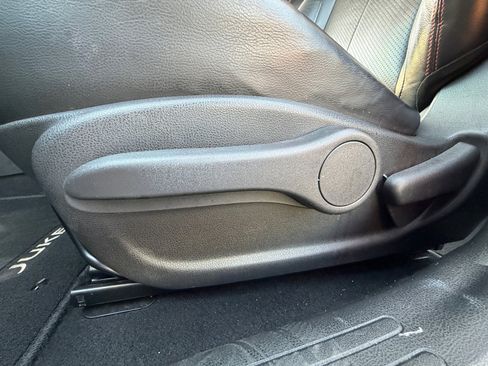 Used 2017 Nissan Juke SL image 14