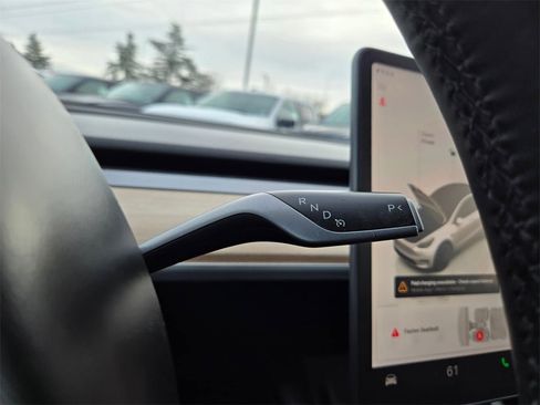 Used 2023 Tesla Model Y Performance image 20