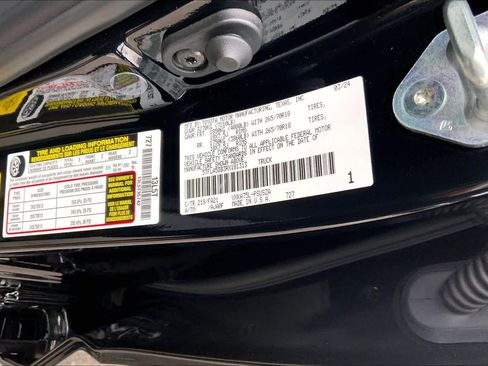 Used 2024 Toyota Tundra SR5 image 33