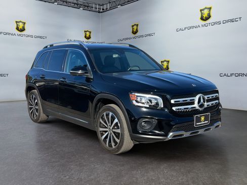 Used 2022 Mercedes-Benz GLB 250 w/ Premium Package Lite image 7