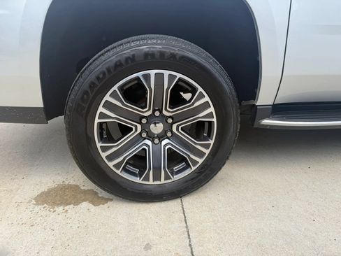 Used 2019 GMC Yukon XL SLT AWD/4WD image 75