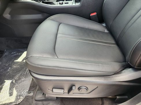 New 2025 Kia Sorento S w/ Panoramic Sunroof Package image 17