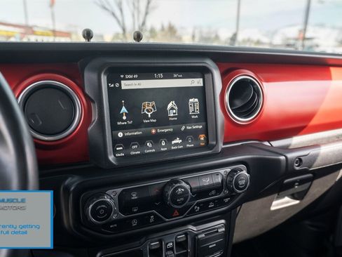 Used 2021 Jeep Gladiator Rubicon AWD/4WD image 25