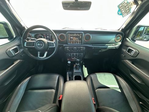 Used 2023 Jeep Gladiator Mojave w/ LED Lighting Group AWD/4WD image 21