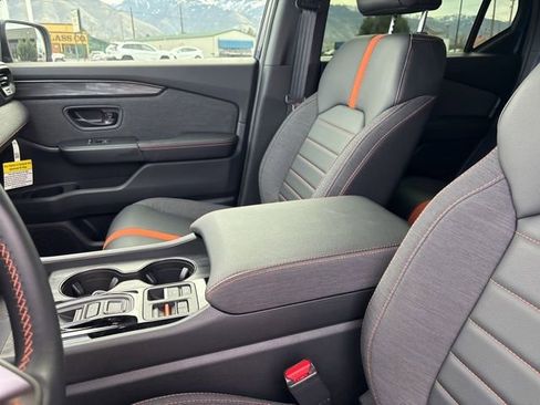 Used 2026 Honda Passport TrailSport image 17