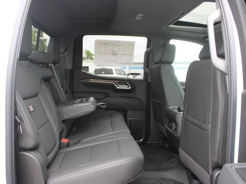 New 2026 Chevrolet Silverado 1500 LT Trail Boss w/ LT Trail Boss Premium Package AWD/4WD image 32