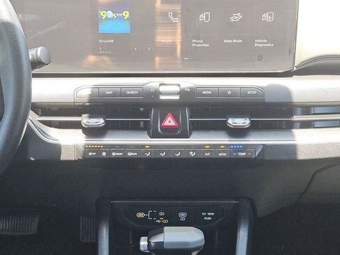 Used 2025 Kia K4 FWD image 21