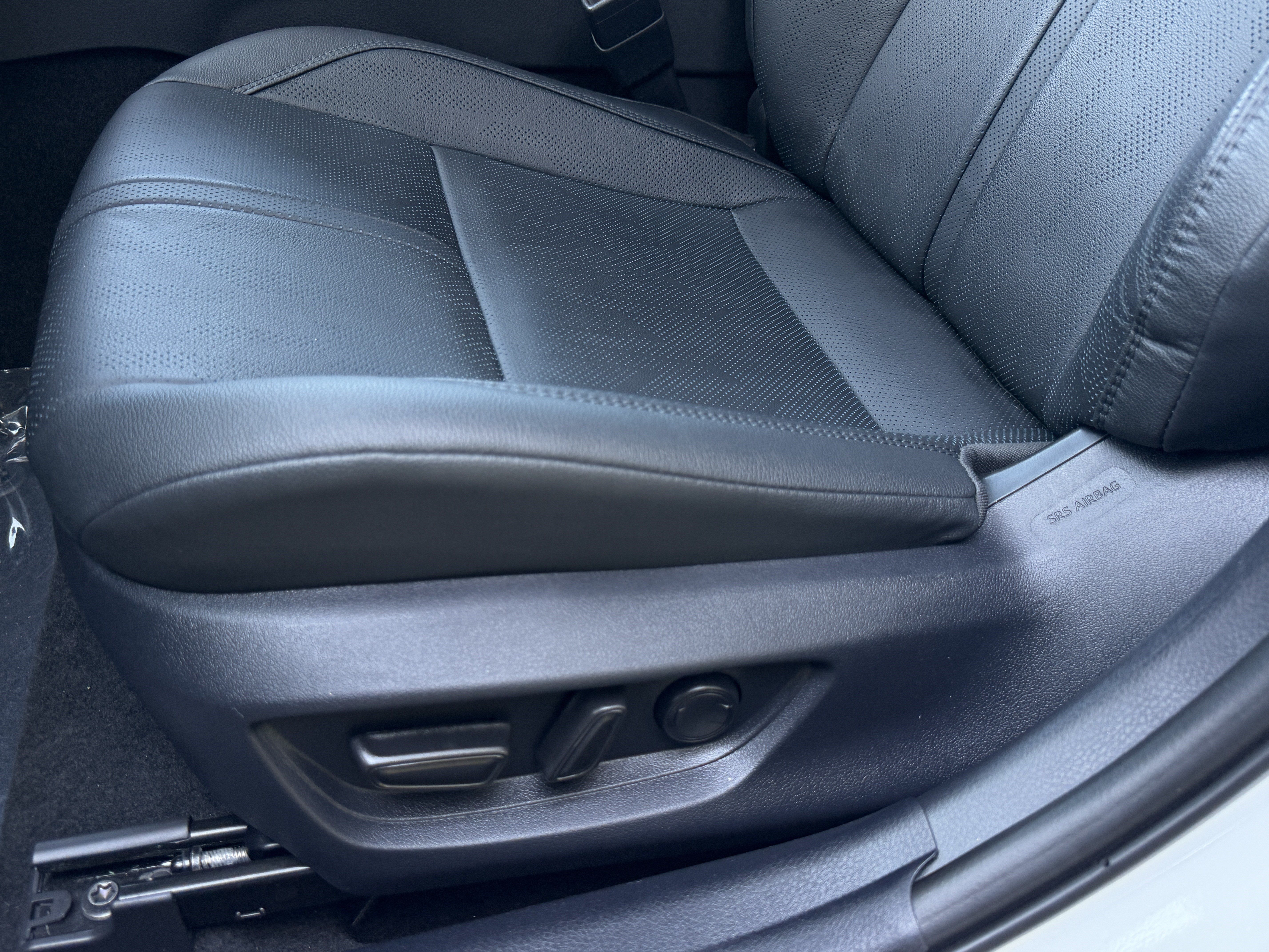 Used 2025 Toyota Camry XSE FWD image 14