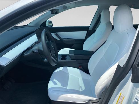 Used 2021 Tesla Model Y Long Range AWD/4WD image 19