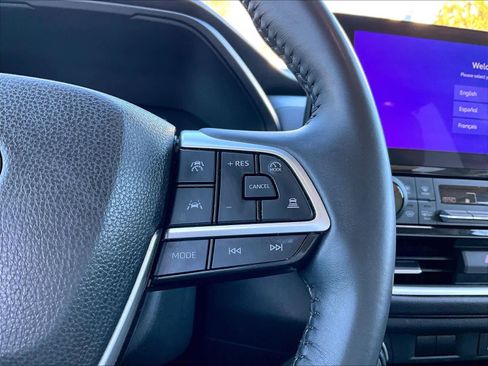 Used 2024 Toyota Grand Highlander XLE image 25