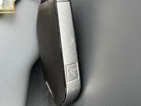 Used 2025 Kia K4 LXS image 33