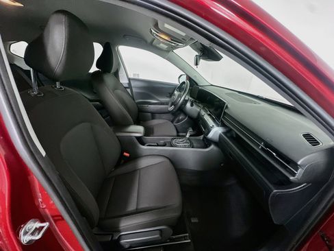 Used 2025 Hyundai Kona SEL FWD image 32