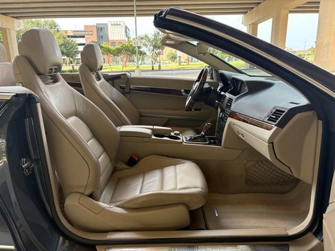 Used 2012 Mercedes-Benz E 350 Cabriolet image 24